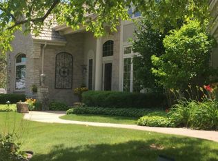 1801 E Juniper Way, Hartland, WI 53029