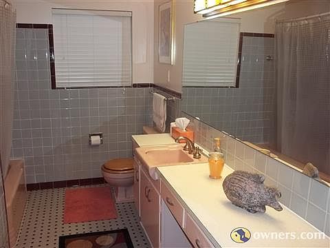 5th image of 910 Belvoir Hills Cir