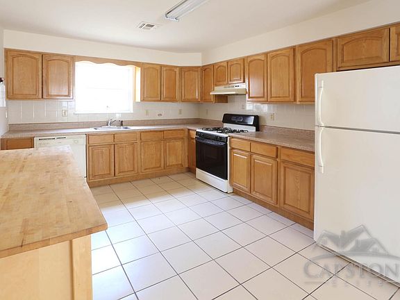 2nd image of 117 Hudson St #14252842