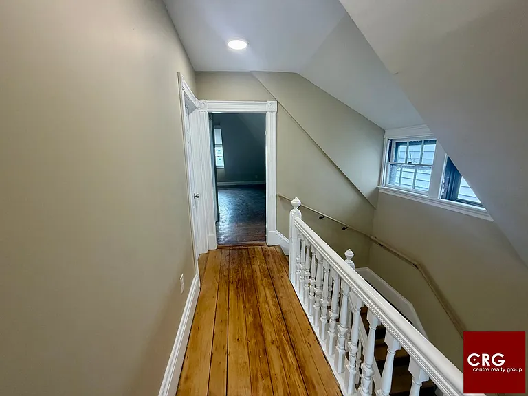 430 Meridian St #2 — Photo 12