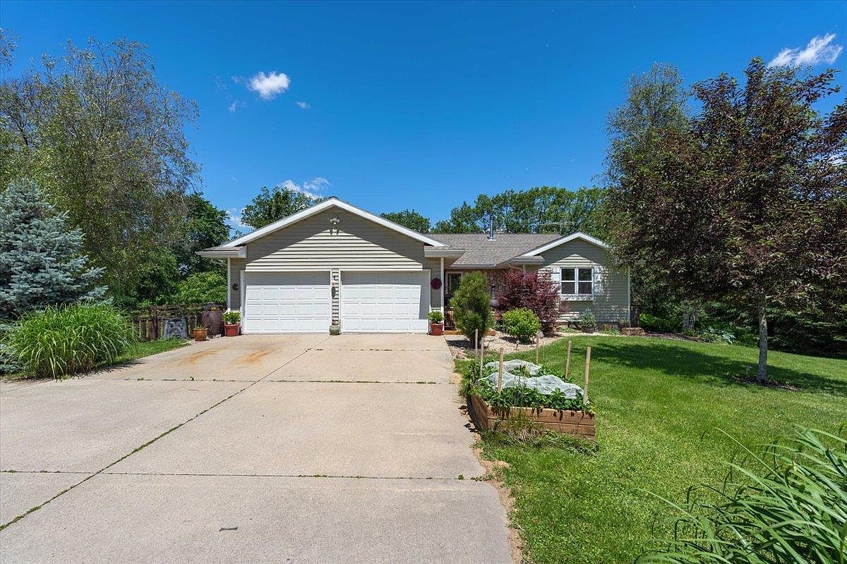 N4644 Allan Road, Portage, WI 53901 Zillow