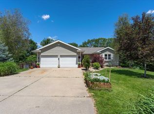 N4644 Allan Rd, Portage, WI 53901