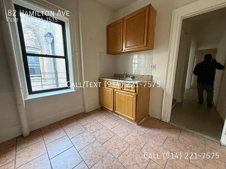 82 Hamilton Ave — Photo 8