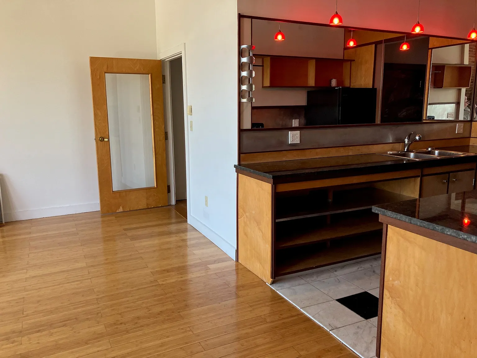 1 bed, 850 sqft, $1,700 — Photo 3
