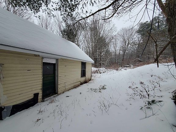 3rd image of 704 Canaan Street