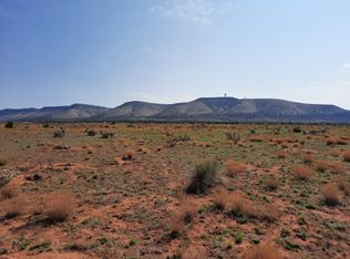 28086 W Hillcrest Dr, Seligman, AZ 86337