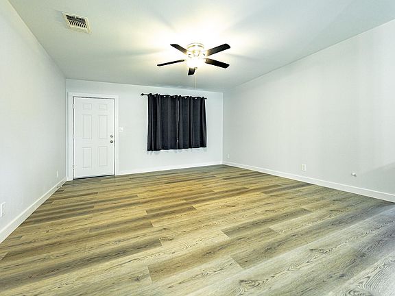 5th image of 421 W Runk St