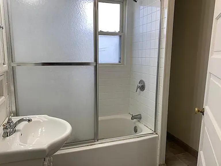 615 Mill St — Photo 14