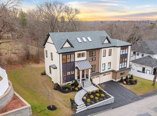 12 Hill St, Needham Heights, MA 02494