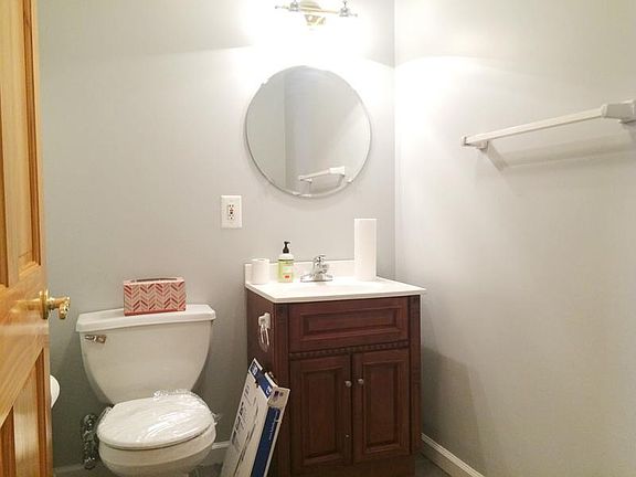 3rd image of 588 Leonard St #02