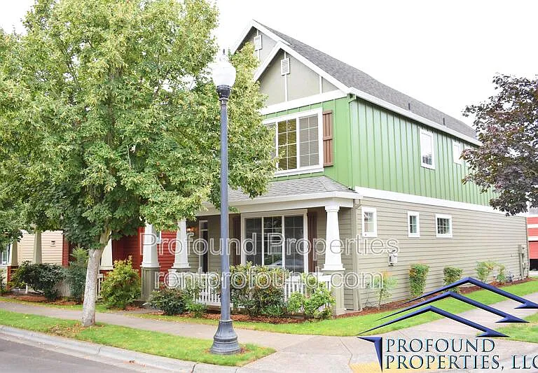 6055 SW 208th Pl — Photo 1