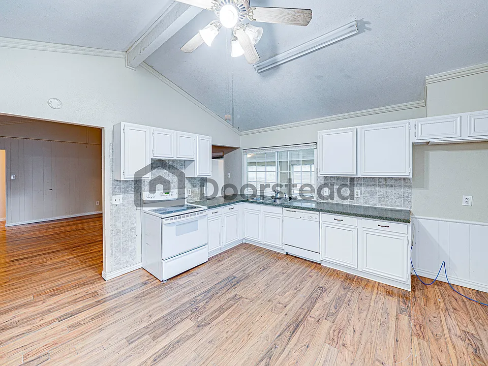 710 Salsbury Cir