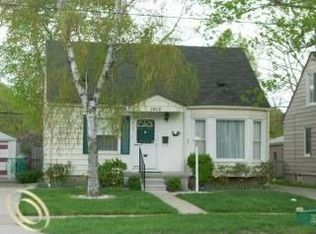 1412 S Campbell Rd, Royal Oak, MI 48067