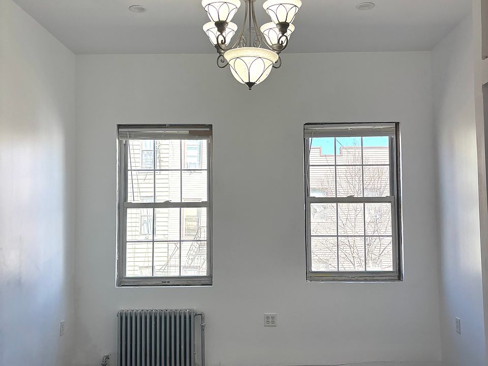 2nd image of 11 Judge St APT 3