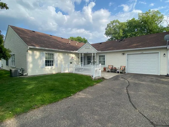 136 Carmel Ave W, West Saint Paul, MN 55118
