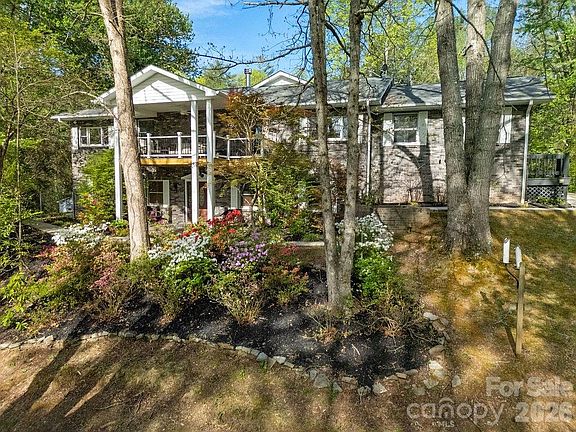 2nd image of 1388 King Rd