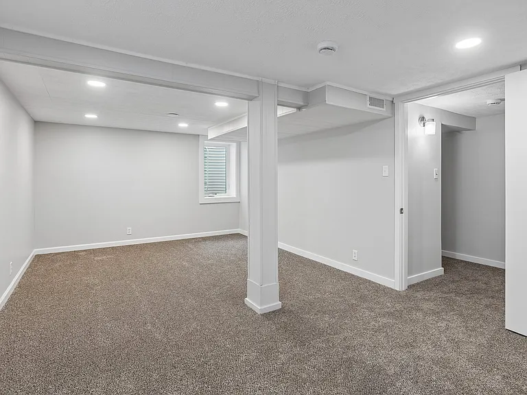 2602 Madison St — Photo 16
