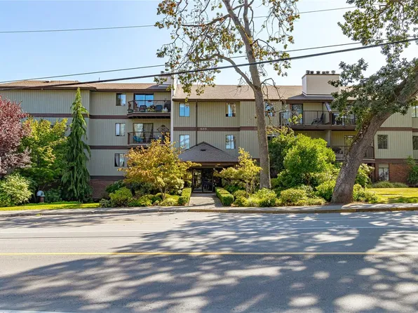 1655 Begbie St #109, Victoria, BC V8R 1L4