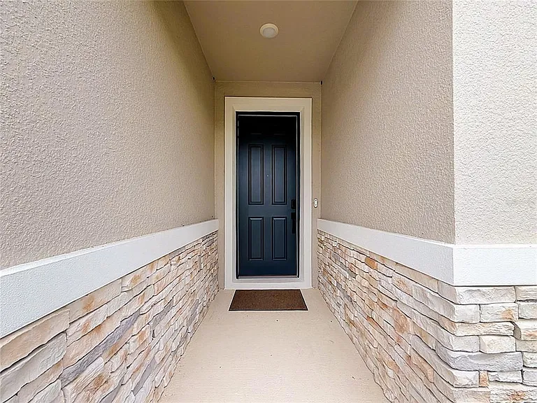 147 Waterstone Loop — Photo 2