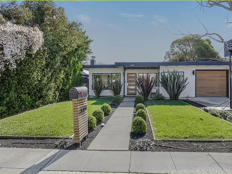 1368 Sevier Ave — Photo 20