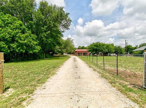 3rd image of 17668 S Us Highway 377