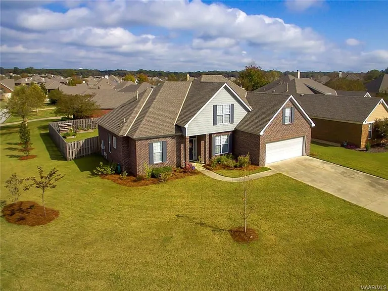 9243 Whispine Ct — Photo 1