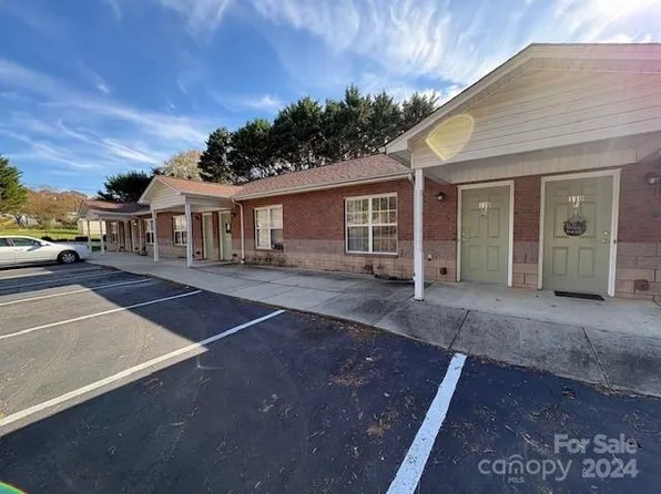 110 Woodside Ave, Gastonia, NC 28054