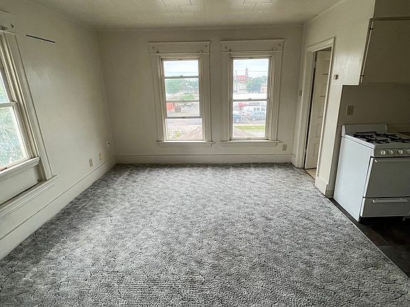 2nd image of 1320 1st Ave N #3