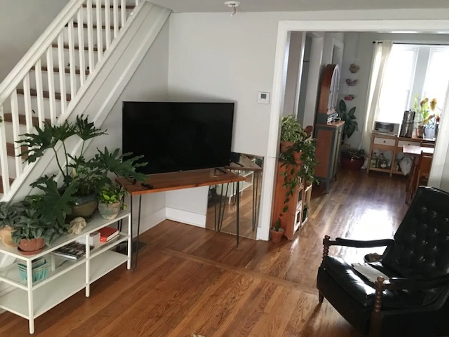 3 Bedroom 1 Bathroom House for Rent — Photo 2