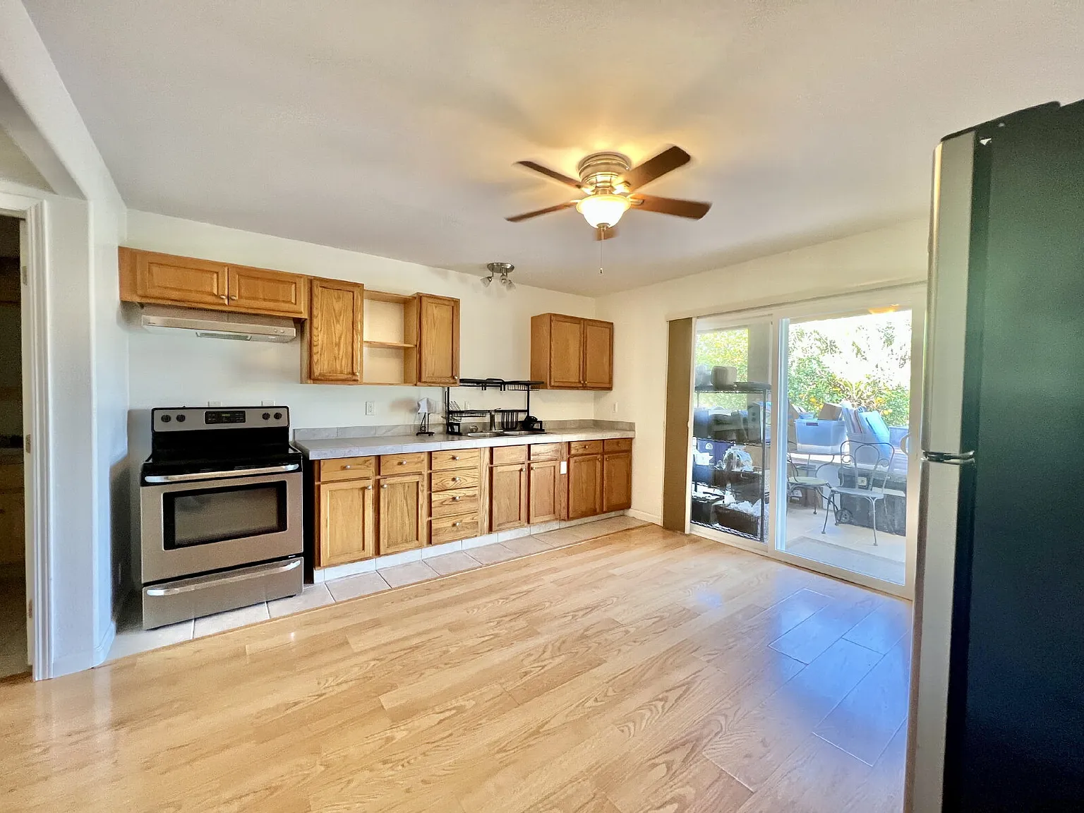 1 bed, 1.0 bath, 1000 sqft, $2,500 — Photo 3