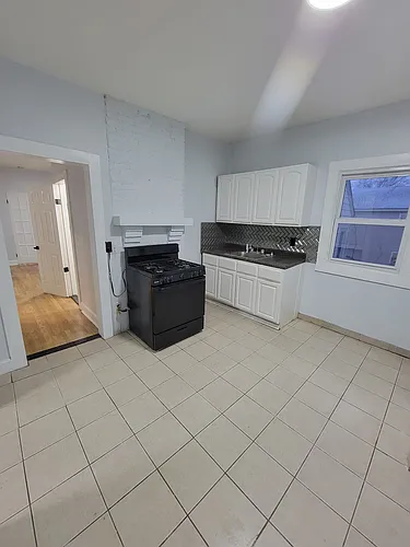 10 Rodwell Ave #2 Photo 1