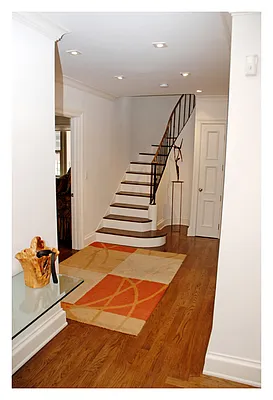 Rented by Stonehenge NYC LLC | media 28