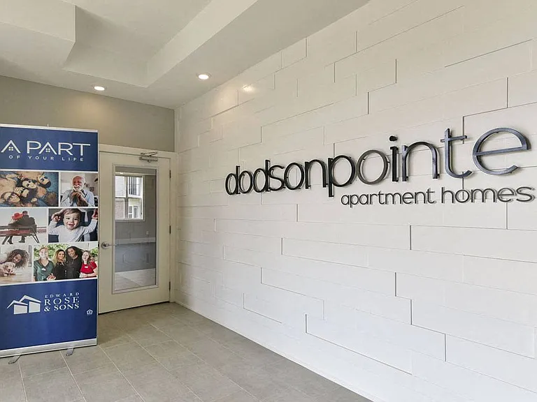 Dodson Pointe Apartment Homes — Photo 54