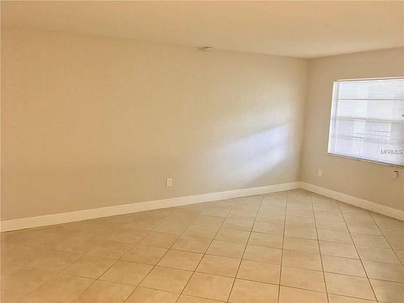 5th image of 321 35th Ave N Unit D-8