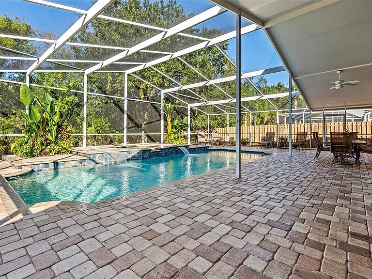 119 Kiana Dr — Photo 36