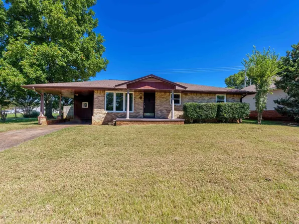 1611 Fort Ave, Muscle Shoals, AL 35661