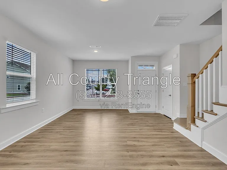 267 Old Grove Ln — Photo 10