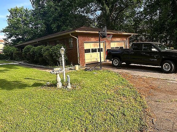 1st driveway 