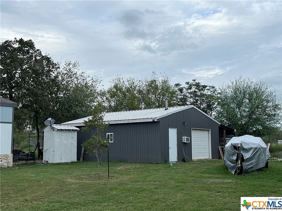 2nd image of 857 Rainbow Rd