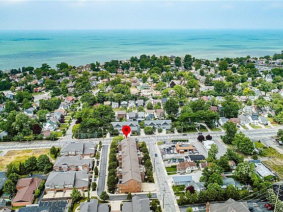 2nd image of 501 Beachcliff Row Dr