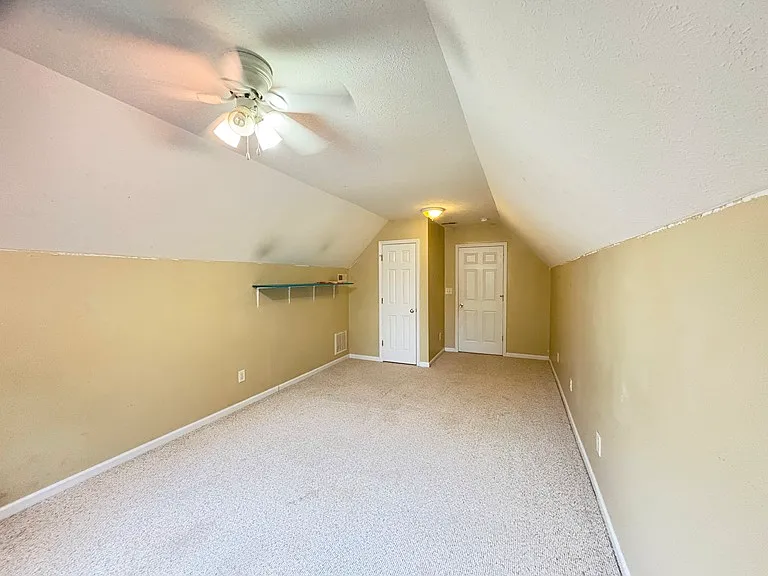 338 Farina Dr — Photo 15