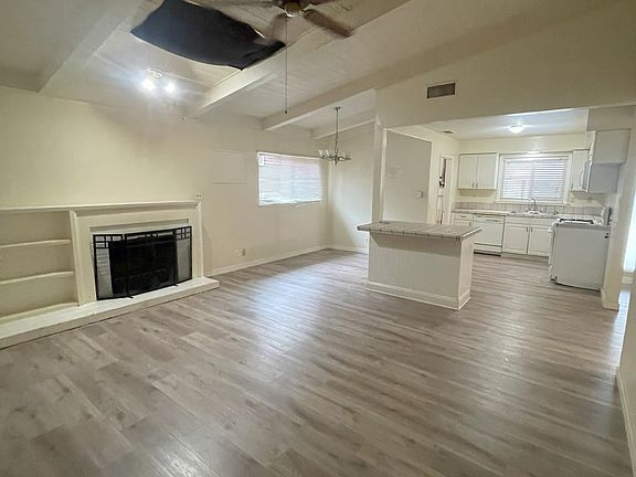 4th image of 1837 Rosecrans Way
