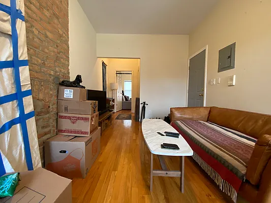 Rented by Nooklyn NYC LLC | media 42