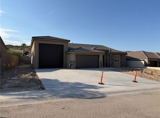 2868 Enclave Dr, Bullhead City, AZ 86429