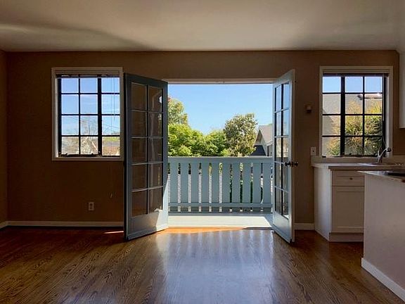 5th image of 1013 Palm Ave
