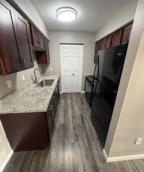 Beacon Point Apartments — Photo 43