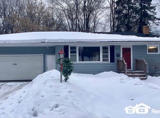 1301 Topic Ln, Saint Paul, MN 55106