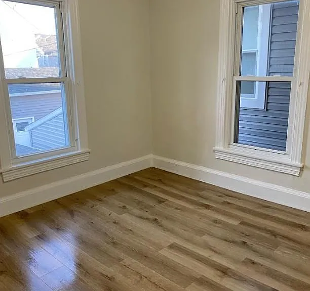 56 W North St — Photo 13