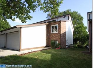 256 Parkside Ln, Lincoln, NE 68521