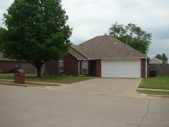 5305 Richmond Dr, Bartlesville, OK 74006